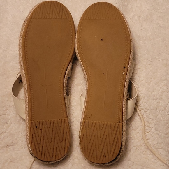 Dolce Vita Sandal - Picture 2 of 3